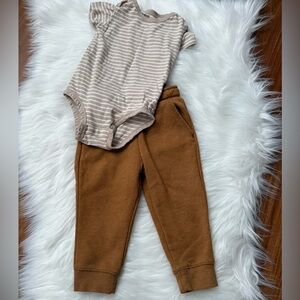 Kids Neutral bodysuit and Brown Cozy Jogger Pants